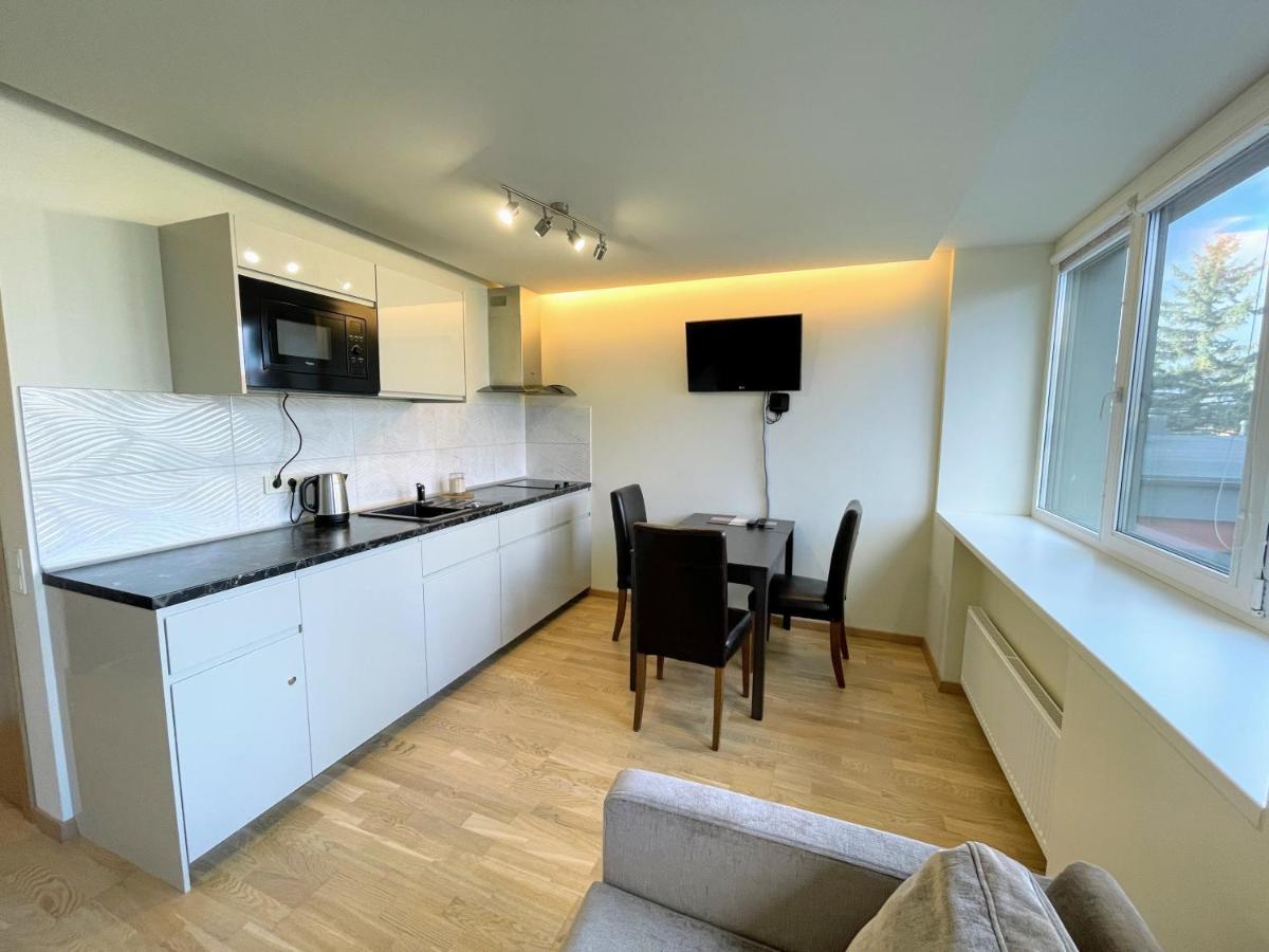 Central Apartment Паланга Екстериор снимка