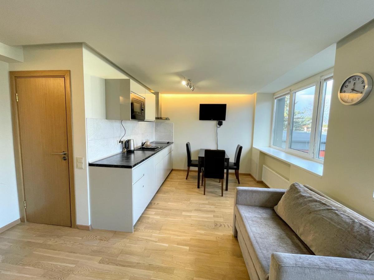 Central Apartment Паланга Екстериор снимка