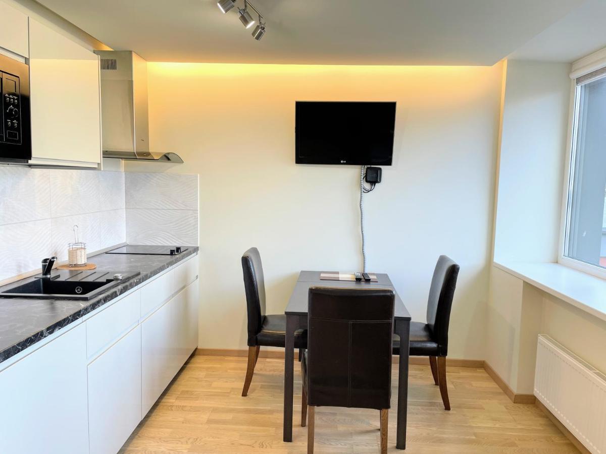 Central Apartment Паланга Екстериор снимка